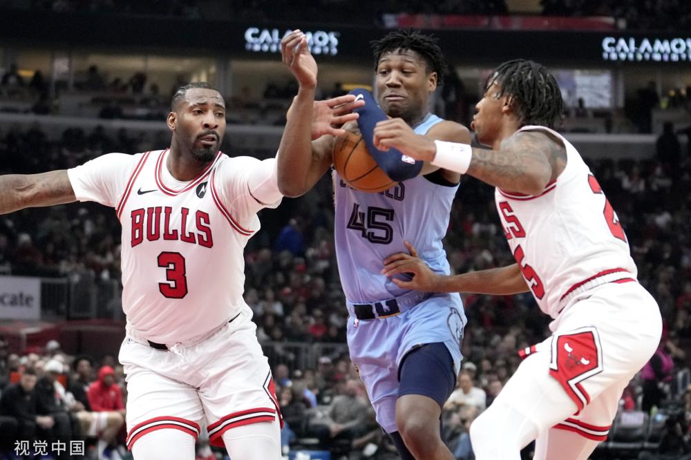 对年轻球员 对年轻球员